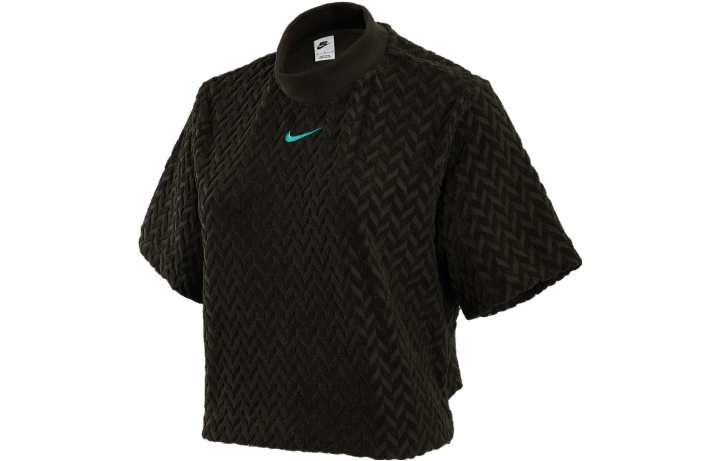 Nike Nike T Shirts Women's Olive Crew Neck Moderate Straight Fit