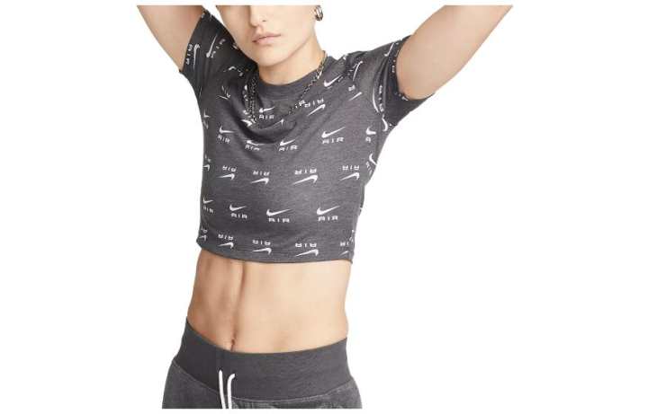 Nike Nike T Shirts Women's Black Crew Neck Moderate Straight Fit