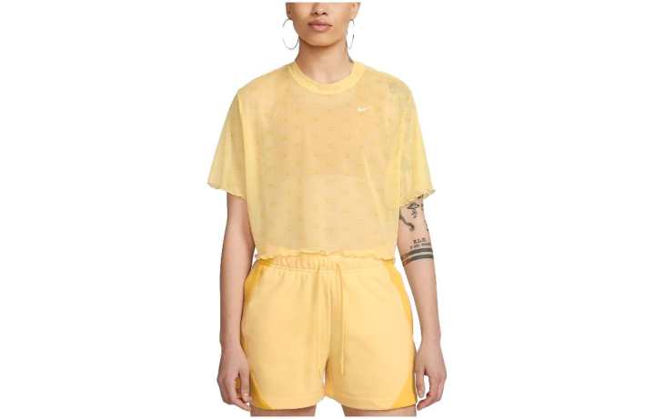 Nike Nike T Shirts Women's Yellow Crew Neck Moderate Straight Fit