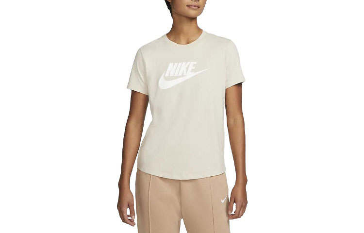 Nike Nike T Shirts Women's Ecru Crew Neck Moderate Straight Fit