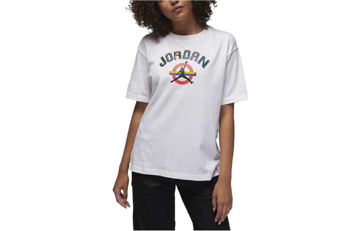 Nike Nike T Shirts Women's White Crew Neck Moderate Other
