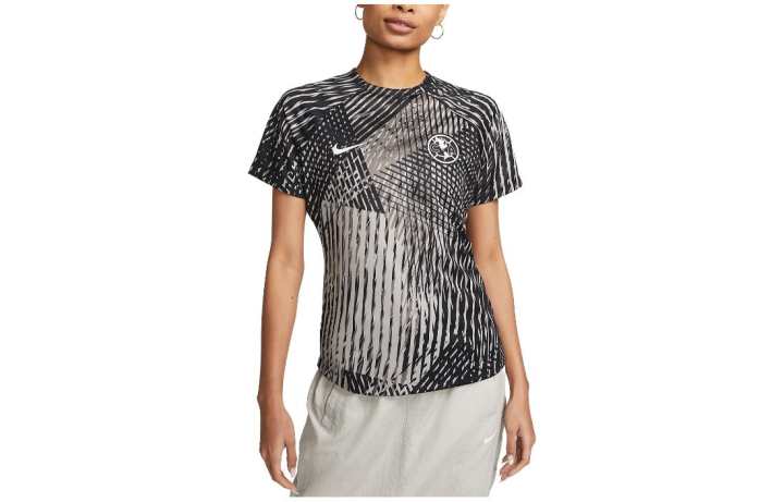 Nike Nike T Shirts Women's Multicolor Crew Neck Moderate Straight Fit