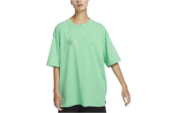 Nike Nike T Shirts Women's Green Crew Neck Moderate Straight Fit