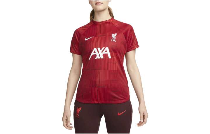 Nike Nike T Shirts Women's Red Crew Neck Moderate Straight Fit