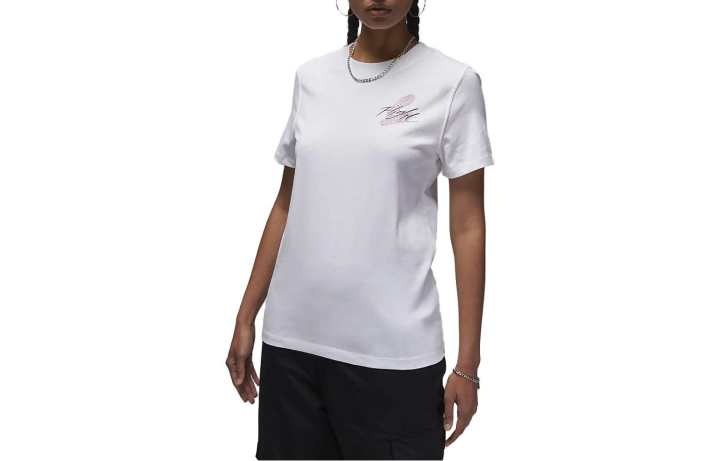 Nike Nike T Shirts Women's White Crew Neck Moderate Straight Fit