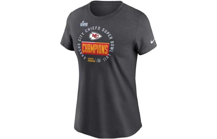 Nike Nike T Shirts Women's Gray Crew Neck Moderate Straight Fit