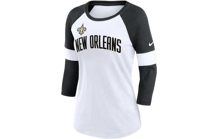 Nike Nike T Shirts Women's White Crew Neck Moderate Straight Fit