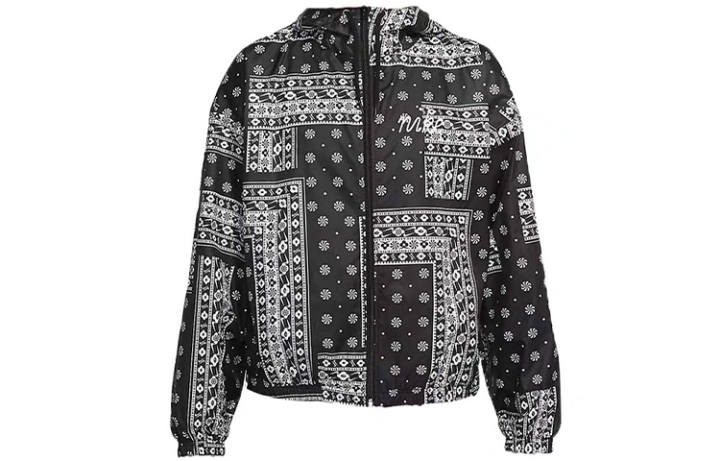 Nike Nike Jackets Women's Black Hooded Moderate Other