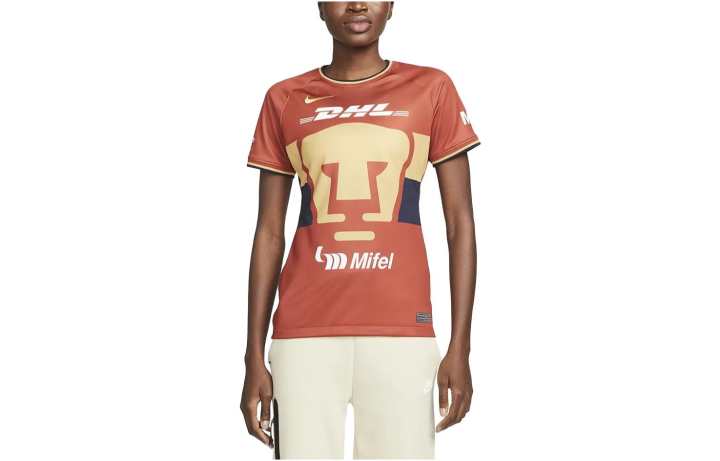 Nike Nike T Shirts Women's Orange Red Crew Neck Moderate Straight Fit