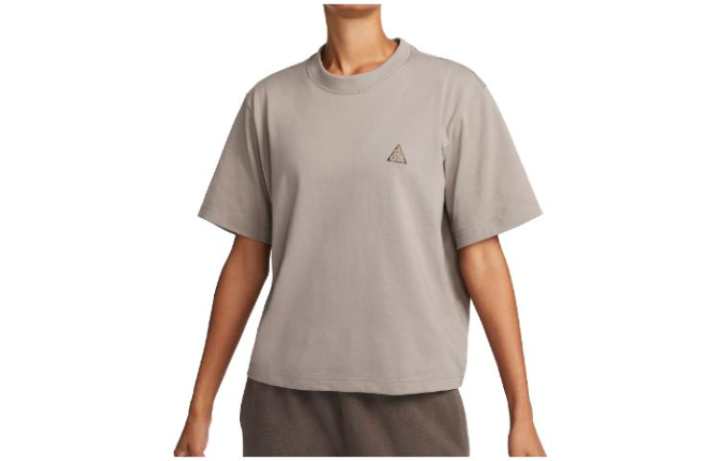 Nike Nike T Shirts Women's Rose Brown Crew Neck Moderate Straight Fit