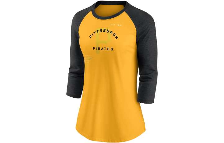 Nike Nike T Shirts Women's Gold Crew Neck Moderate Straight Fit