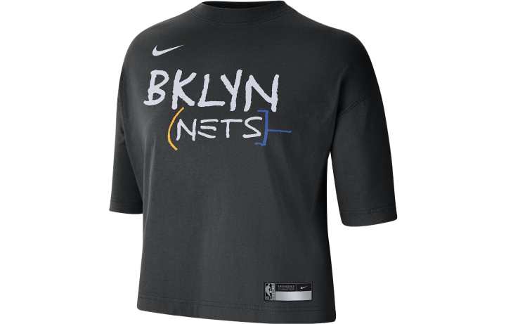 Nike Nike T Shirts Women's Black Crew Neck Moderate Straight Fit
