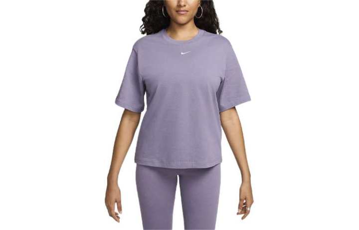Nike Nike Sportswear Essential Women's Boxy T Shirt