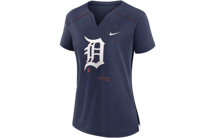 Nike Nike T Shirts Women's Blue V Neck Moderate Straight Fit