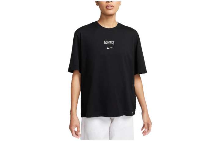 Nike Nike T Shirts Women's Black Crew Neck Moderate Straight Fit