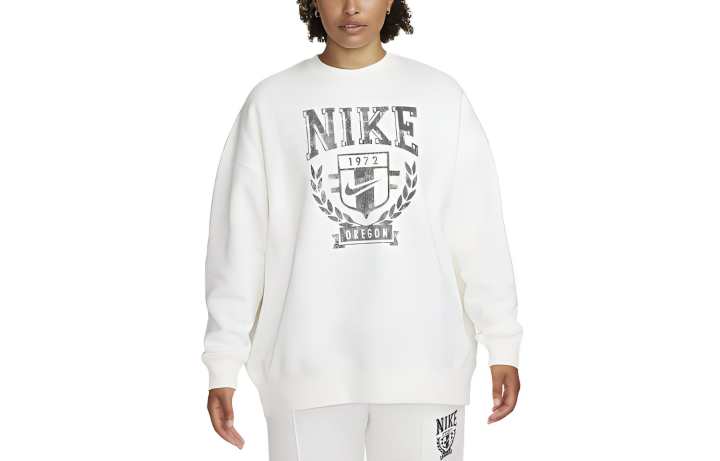 Nike Nike Sweatshirts Women's White Crew Neck Moderate Regular
