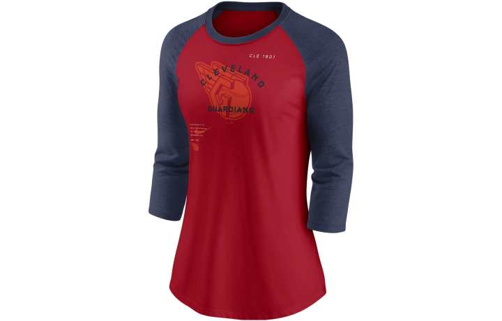 Nike Nike T Shirts Women's Red Crew Neck Moderate Straight Fit