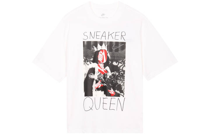 Nike Nike T Shirts Women's White Crew Neck Moderate Straight Fit