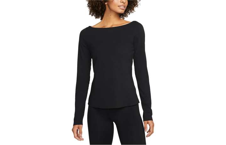 Nike Nike T Shirts Women's Black Crew Neck Moderate Straight Fit