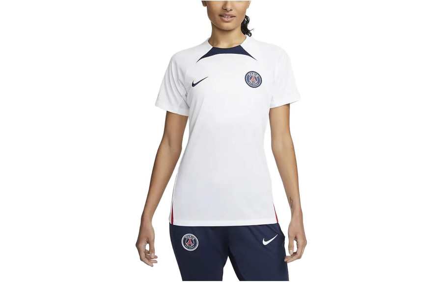 Nike Nike T Shirts Women's White Crew Neck Moderate Straight Fit