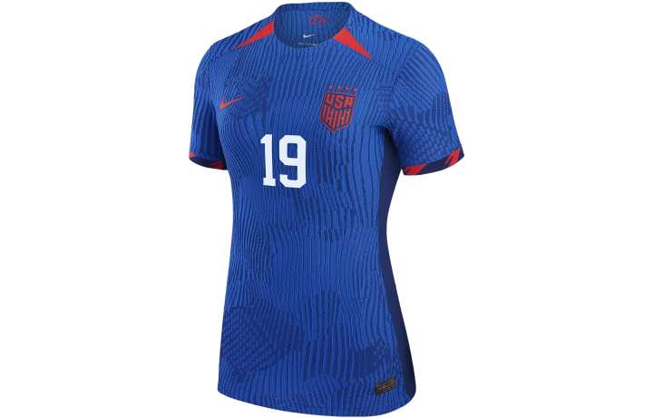 Nike Nike T Shirts Women's Blue Crew Neck Moderate Straight Fit
