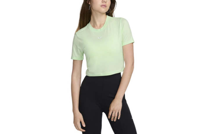Nike Nike Sportswear Essential Women's Slim Cropped T-Shirt