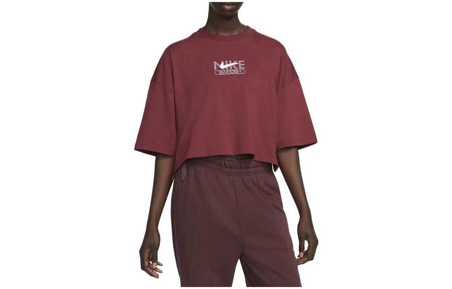 Nike Nike T Shirts Women's Red Crew Neck Moderate Straight Fit