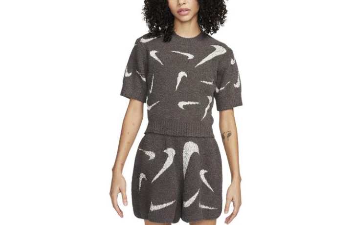 Nike Nike Knitwear Women's Brown Crew Neck Moderate Other