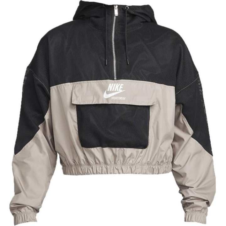 Nike Nike Jackets Women's Black Hooded Moderate Other