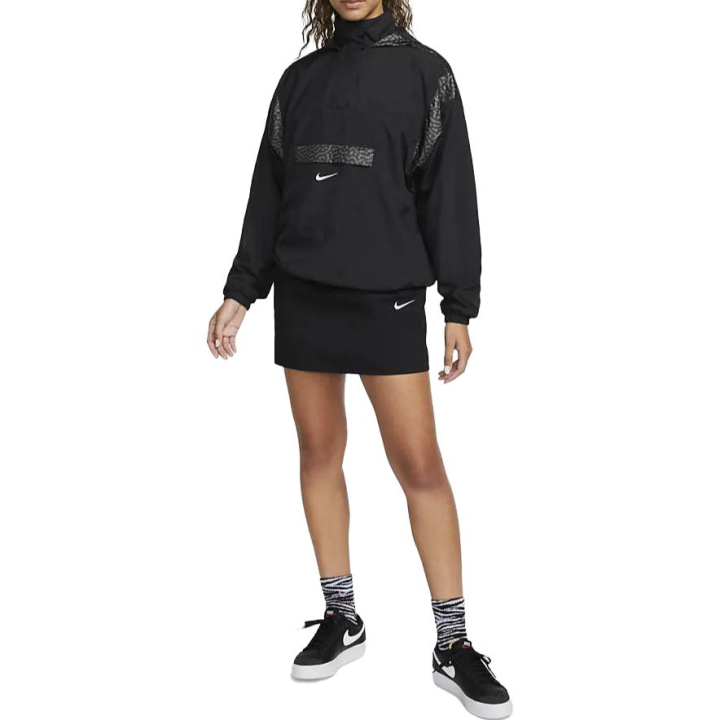 Nike Nike Jackets Women's Black Hooded Moderate Other