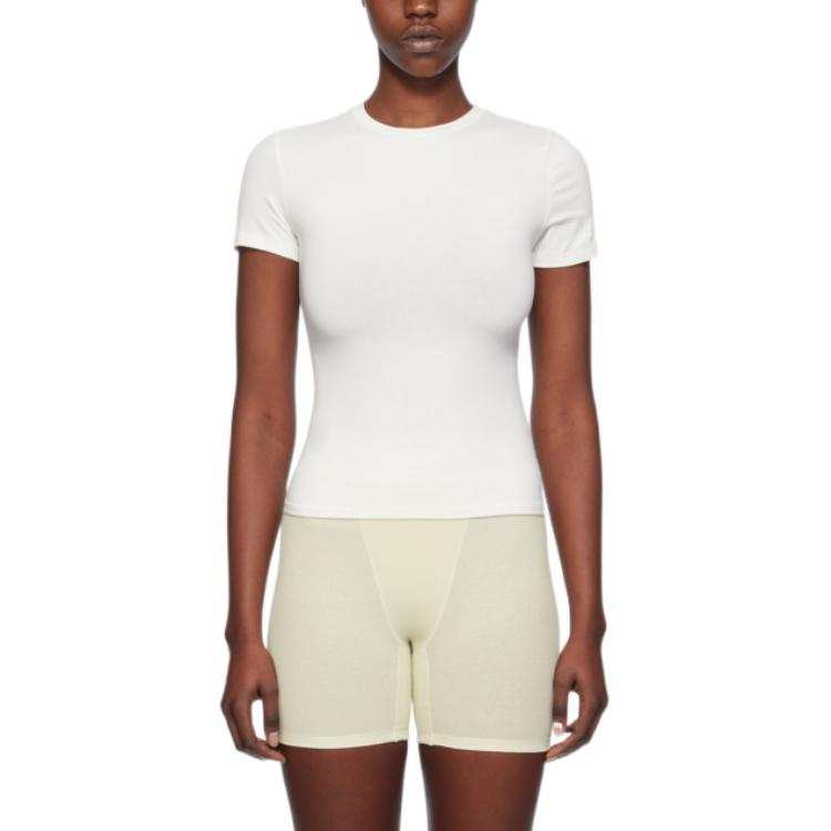 Skims T Shirts Women's White Crew Neck Moderate Straight Fit