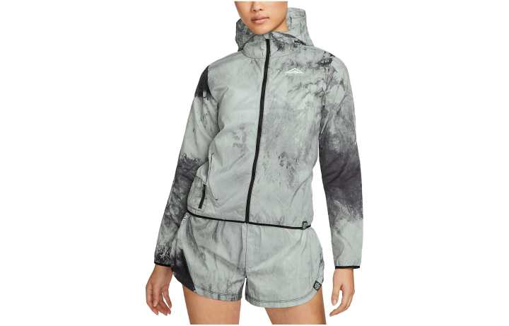 Nike Nike Jackets Women's Black Hooded Moderate Other