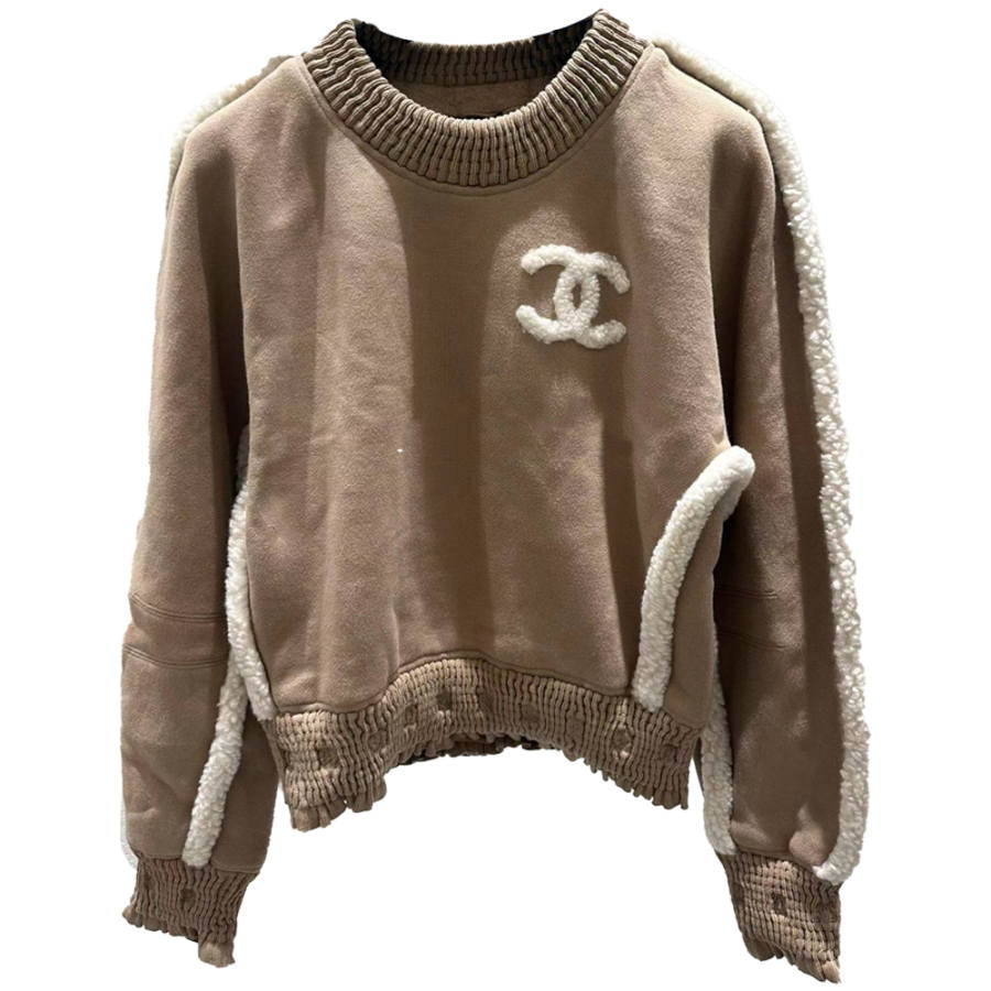 CHANEL 24 Fall Winter Crew Neck Logo Print Fleece Lined Long Sleeved Sweatshirt Women's Khaki