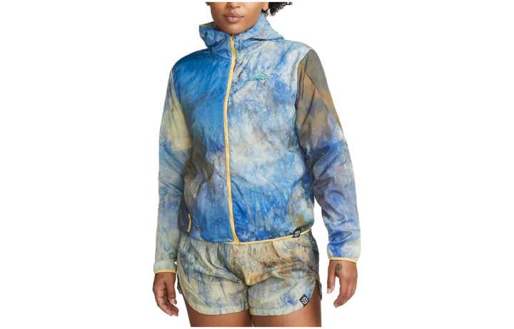 Nike Nike Jackets Women's Multicolor Hooded Moderate Other