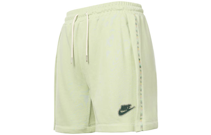 Nike Nike Casual Shorts Women's Green Moderate