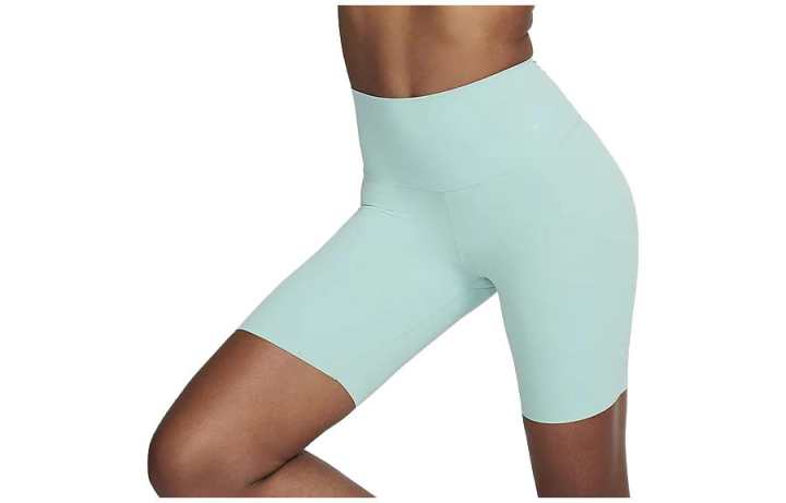 Nike Nike Zenvy Women's Gentle-Support High-Waisted 8' Biker Shorts
