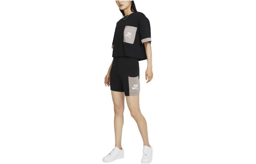 Nike Nike Sports Shorts Women's Black Moderate Cargo Pants