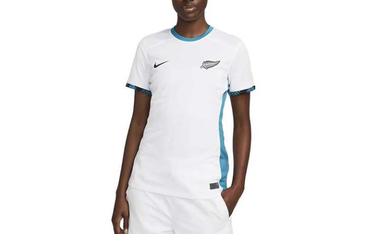 Nike Nike Soccer Jerseys Women's White Crew Neck Moderate
