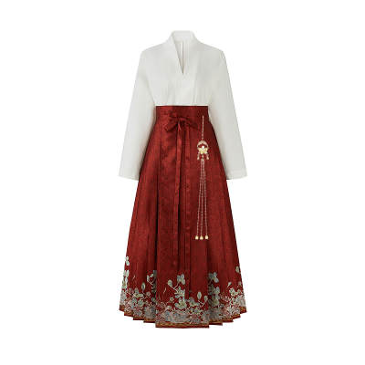 YUNCANGYUEXIU Cloud Hidden Moon Embroidery Hanfu Women's