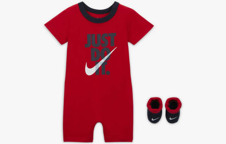Nike Nike Baby Jumpsuits & Crawlers Crew Neck Moderate