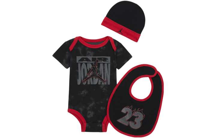 Nike Nike Baby Jumpsuits & Crawlers Moderate