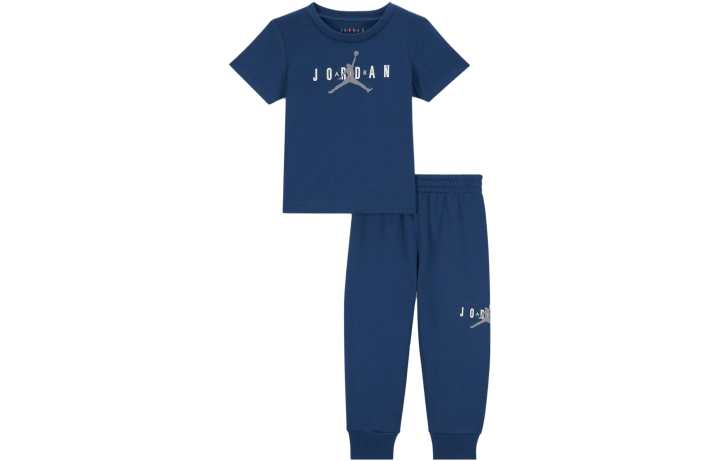 Nike Nike Baby Jumpsuits & Crawlers Crew Neck Moderate
