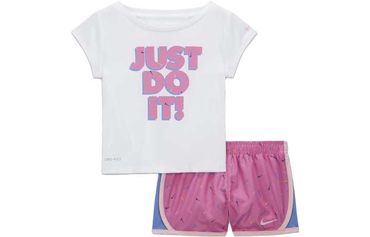 Nike Nike Baby Jumpsuits & Crawlers Crew Neck Moderate