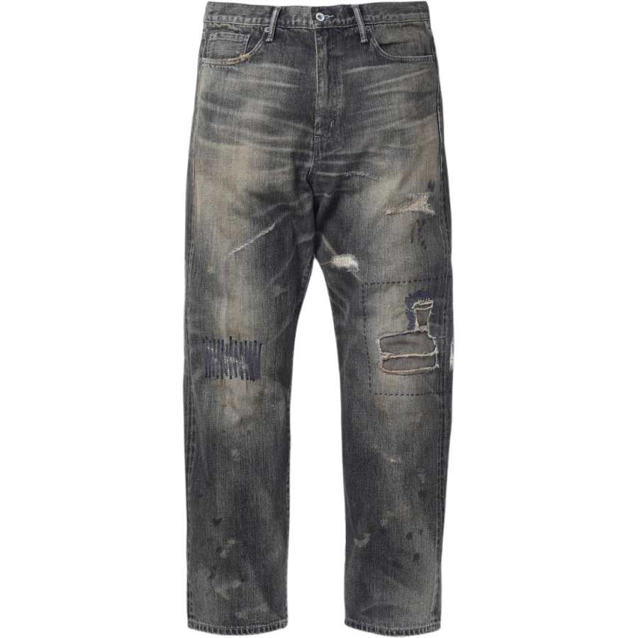 Neighborhood distressed jeans
