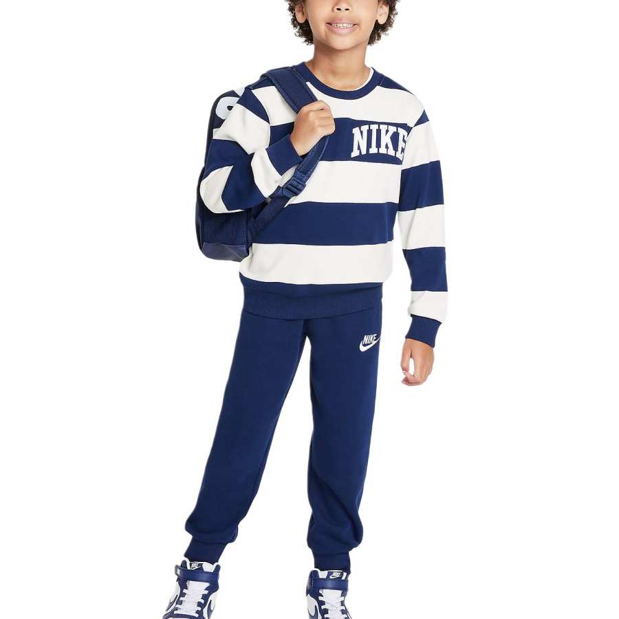 Nike Nike Casual Sportswear Club Dark Navy Blue Children Aged 3 7 Years Old
