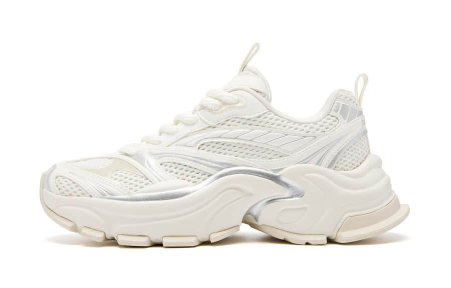 QIAODAN Slip Resistant Abrasion Resistant Low top Casual Shoes Women's Ivory White Silver