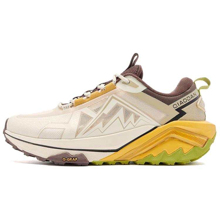 QIAODAN Slip Resistant And Breathable Low top Casual Running Shoes Men's Beige Brown