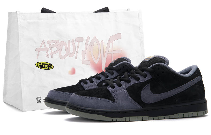 Nike Nike Dunk SB Purple Jellyfish Low top Skateboard Shoes Unisex Black