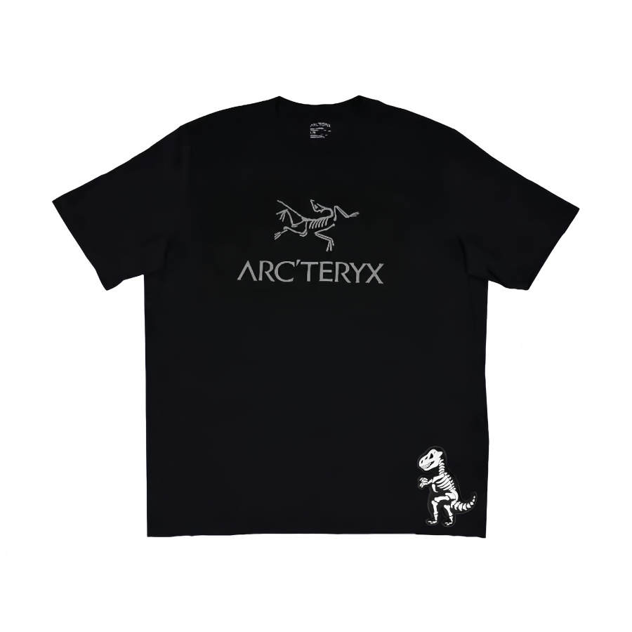 Arcteryx T Shirts Men's Black/Black International, Suggestion Size Small Crew Neck Moderate Straight Fit