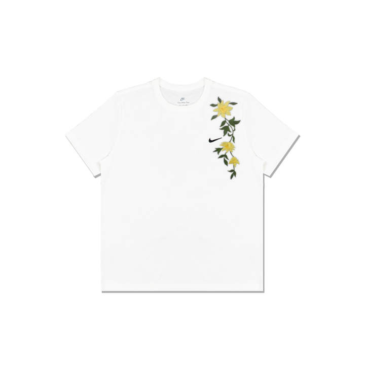 Nike Nike Sportswear T Shirts Men's White Crew Neck Moderate Straight Fit